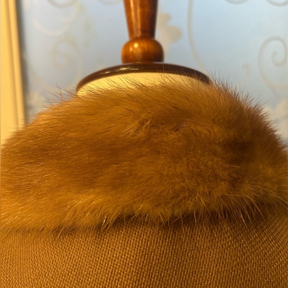 Vintage Elegant Tan Mink-Trimmed Women's Jacket - Picture 6 of 6